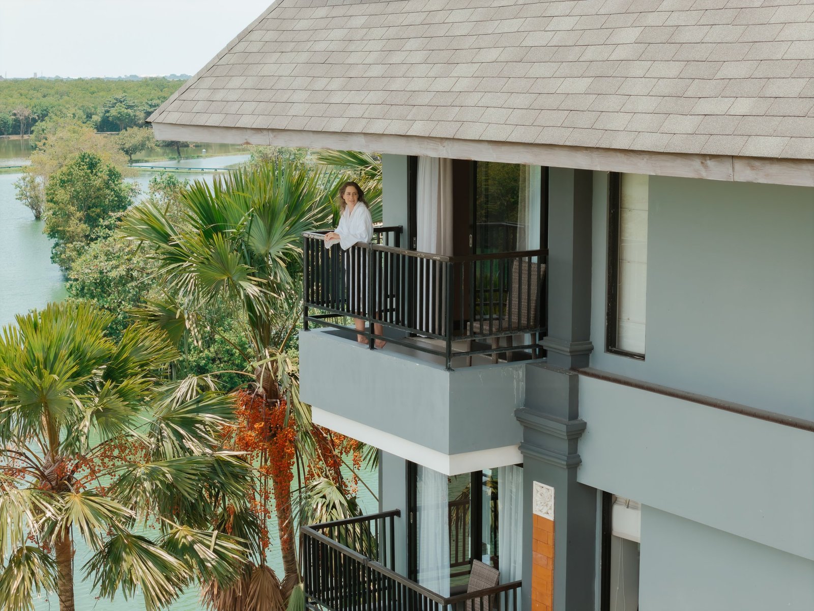 The Nest-ing Grand Retreat: A Masterclass in Balanced Luxury and Comfort