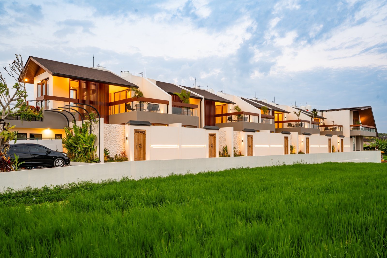 Elysera Villa Nyanyi - Elevated by Danapati